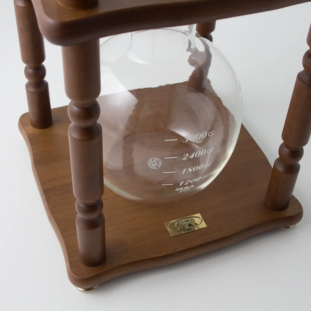 Yama Glass 25 Cup Cold Drip Maker Curved Brown Wood Frame - Image 3